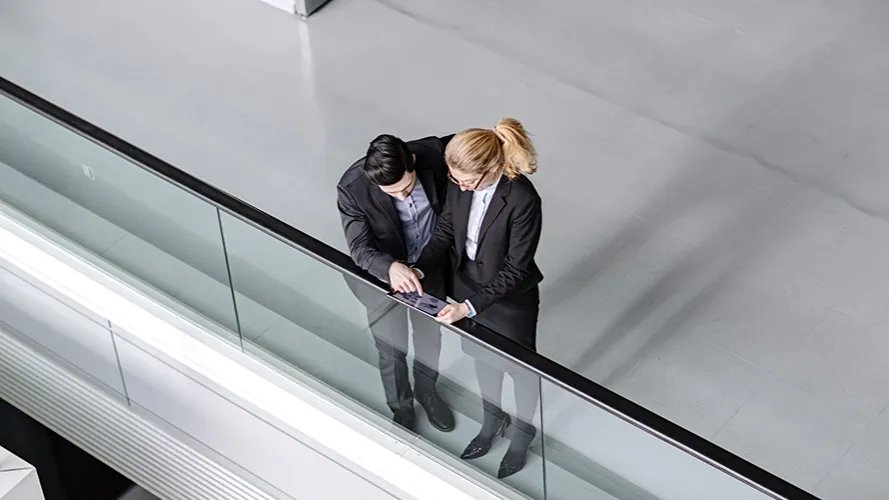 Contract Compliance Tracking Header Banner